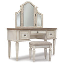  Signature Design by Ashley Realyn B743B27 7 pc Full Panel Bedroom Set IMAGE 4